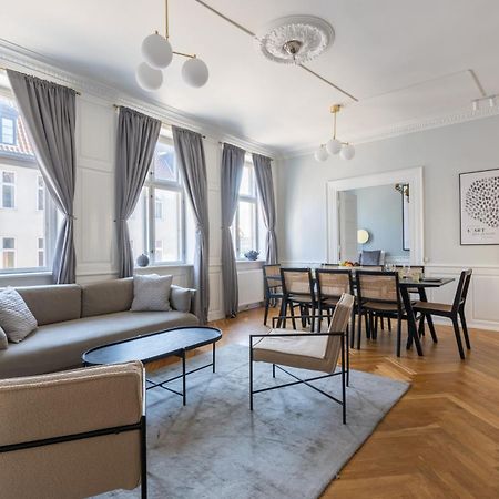 Large Apartment With Canal View In Central Cph City Копенгаген Екстер'єр фото