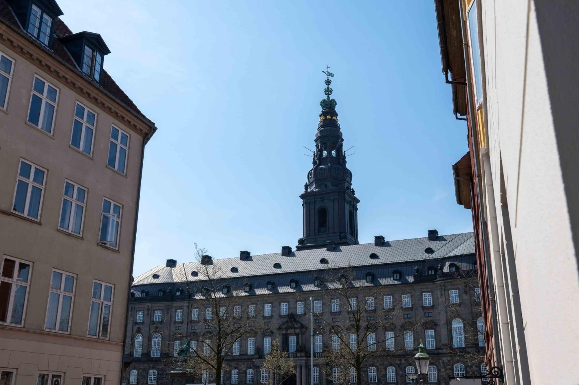 Large Apartment With Canal View In Central Cph City Копенгаген Екстер'єр фото